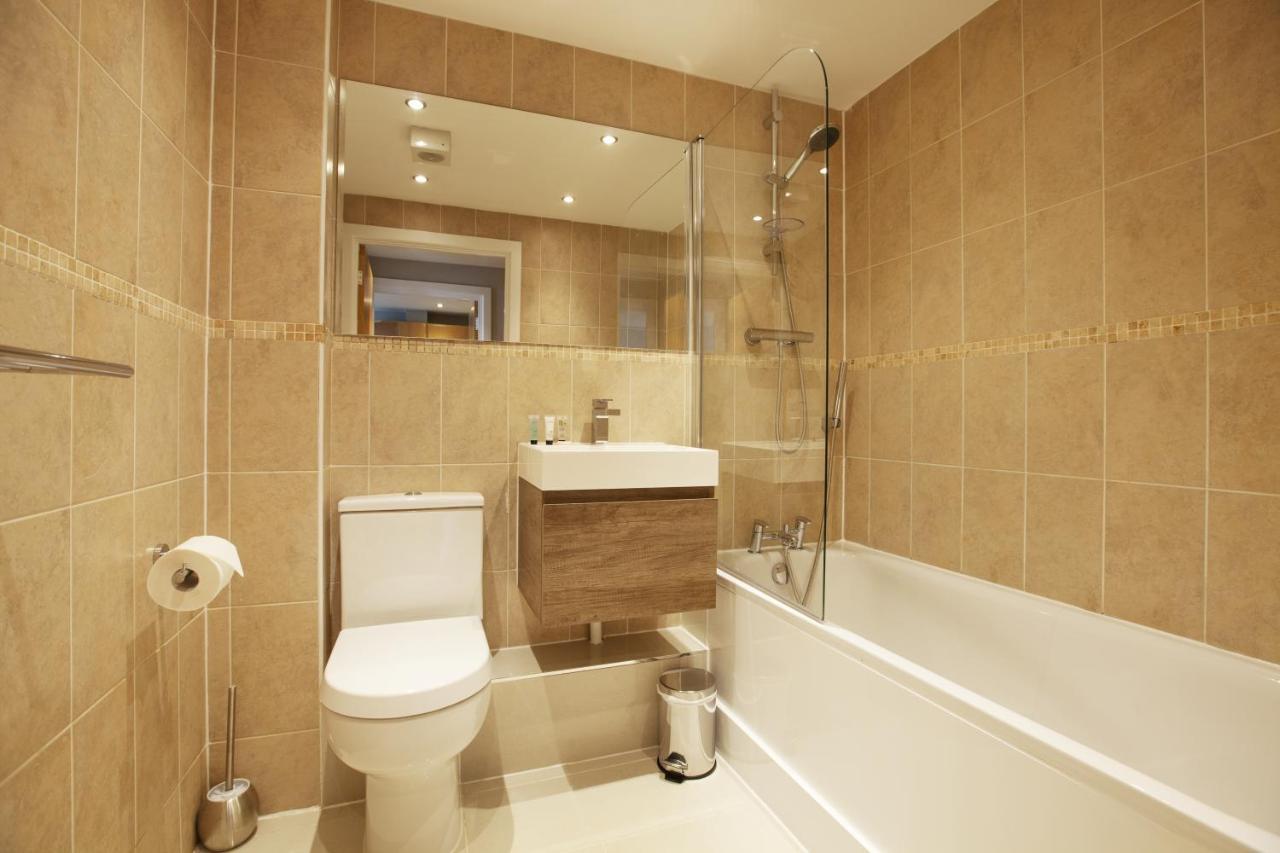 Urban Living'S - The Wesley Beautiful City Centre Apartment With Balcony Oxford Exteriör bild