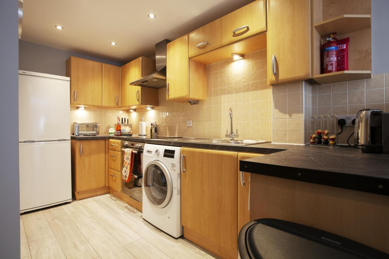 Urban Living'S - The Wesley Beautiful City Centre Apartment With Balcony Oxford Exteriör bild